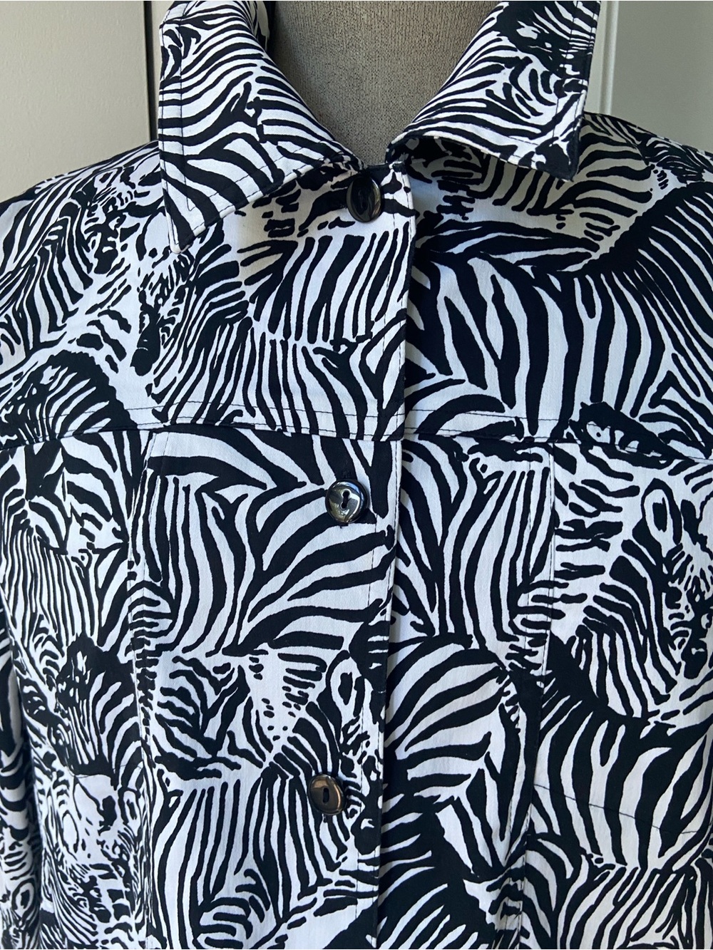 Black & White Zebra Print Button-Up Jacket size 16